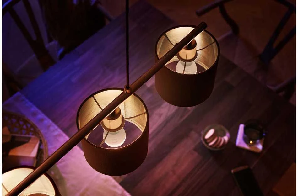 Philips Hue E14 5.7W BT rutulyje