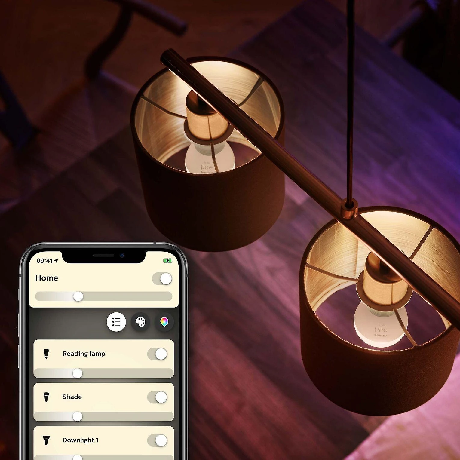 Philips Hue E14 5.7W BT rutulyje
