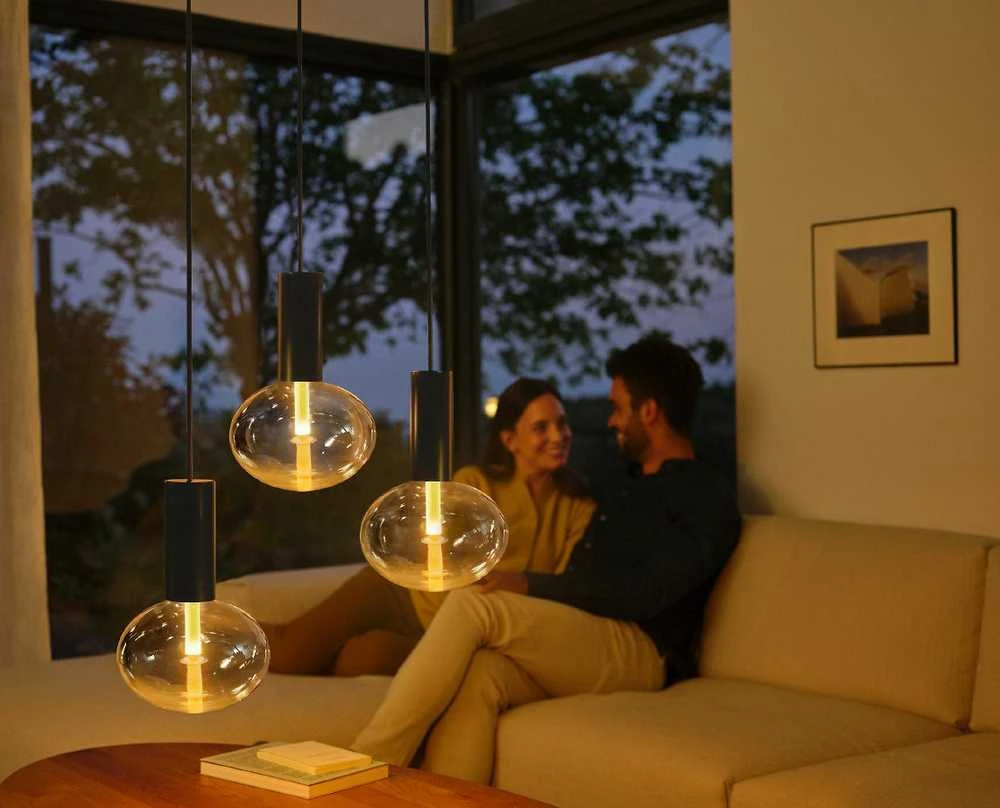 Philips Hue Baltas & Color Ambiance Lightguide Elipsė 500 l, 6,5 W