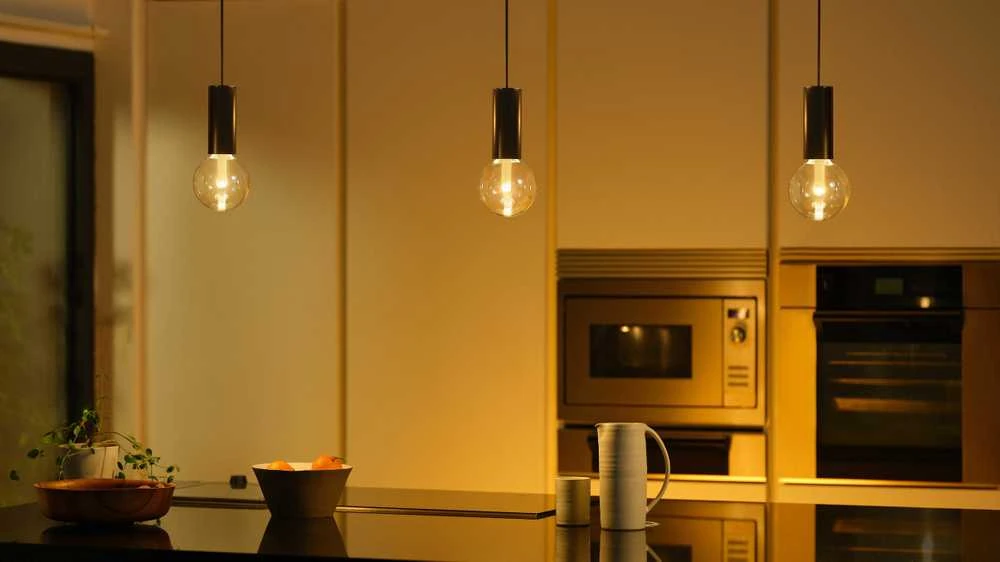 Philips Hue WCA Lightguide G95 | E27 | 6,8 W | Baltas ir spalvota šviesa