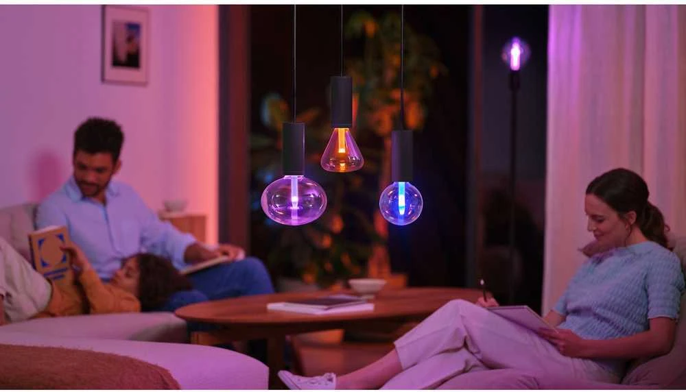 „Philips Hue WCA Lightguide Triangle“ | E27 | 6,8 W | Baltas ir spalvota šviesa
