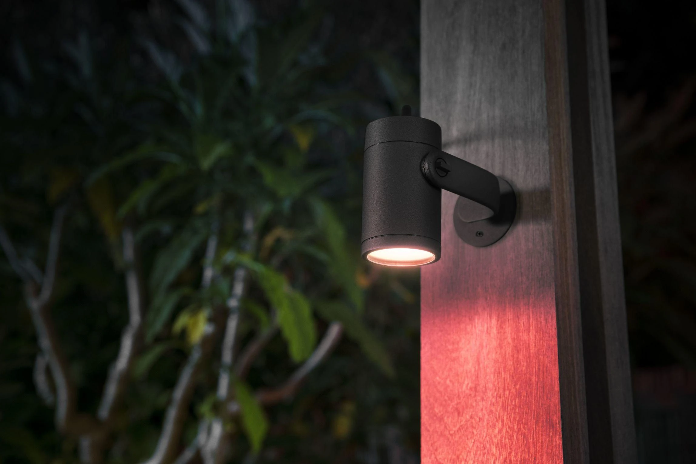 Philips Hue Taškinis lauko šviestuvas Lily (Baltas ir spalvotas)