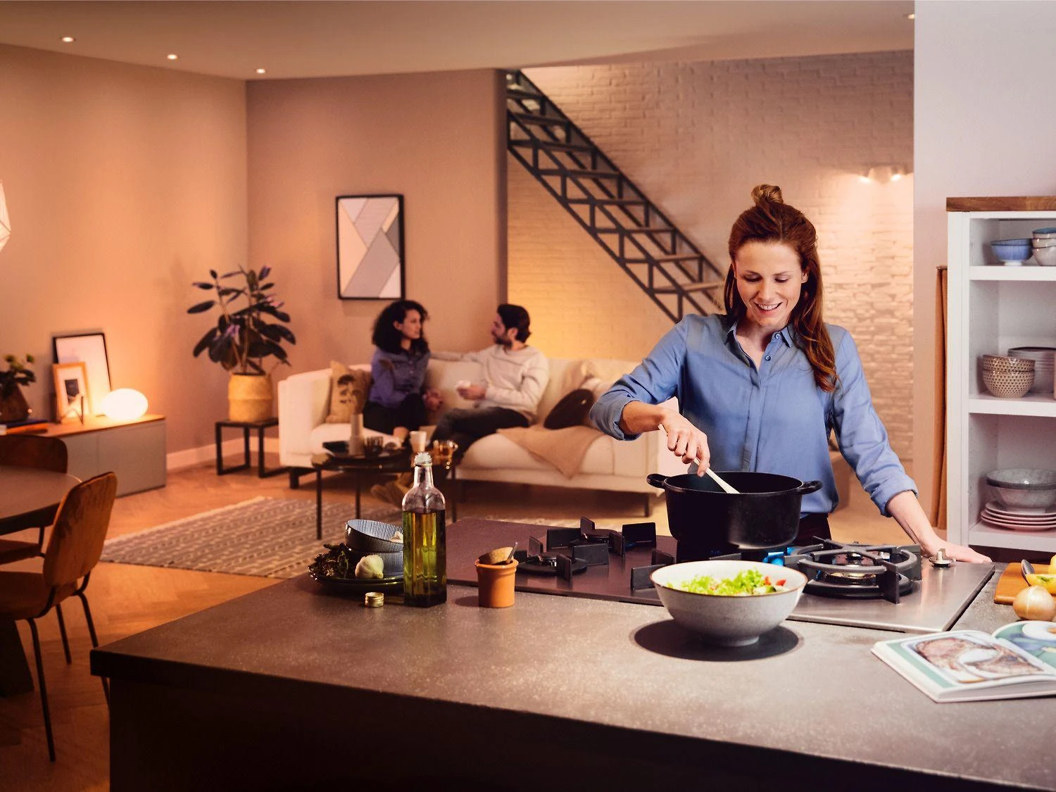 Philips Hue "White ambiance” pradžios rinkinys: 2 E27 išmaniosios lemputės (1100) + šviesos reguliatoriaus jungiklis
