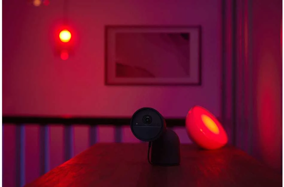 „Philips Hue“ | Saugi laidinė stalinė kamera | Kulka | IP65