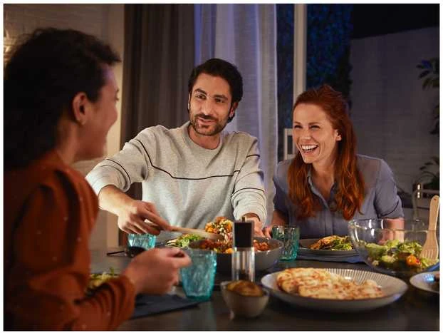 Išmanaus apšvietimo rinkinys Philips Hue 3x E27 lemputės + reguliatoriaus jungiklis