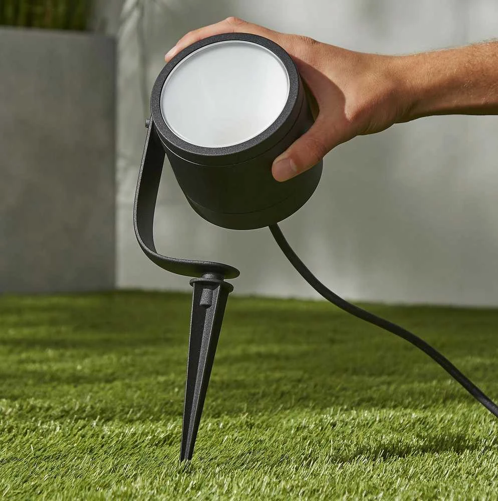 Philips Hue Lily XL juoda 1x15W
