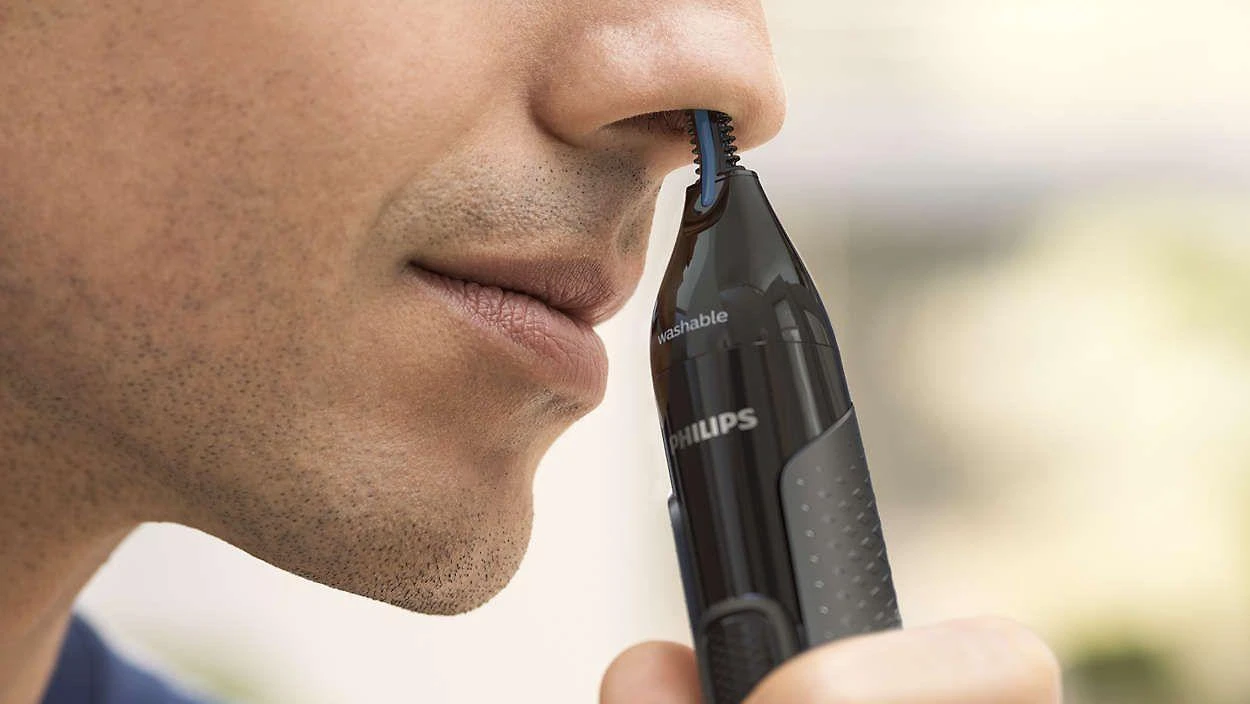 Philips series 3000 Patogi nosies, ausų ir antakių kirpimo mašinėlė NT3650/16 100 % atspari vandeniui, dvipusė apsaugos sistema