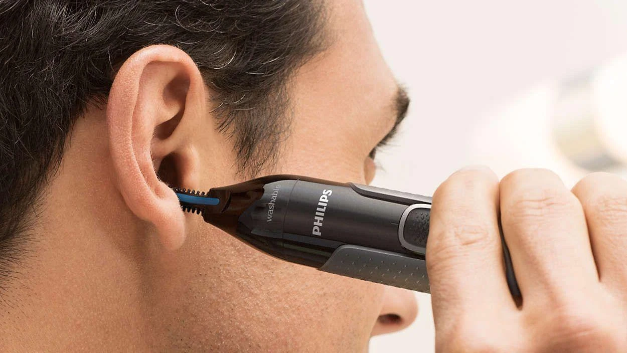 Philips series 3000 Patogi nosies, ausų ir antakių kirpimo mašinėlė NT3650/16 100 % atspari vandeniui, dvipusė apsaugos sistema