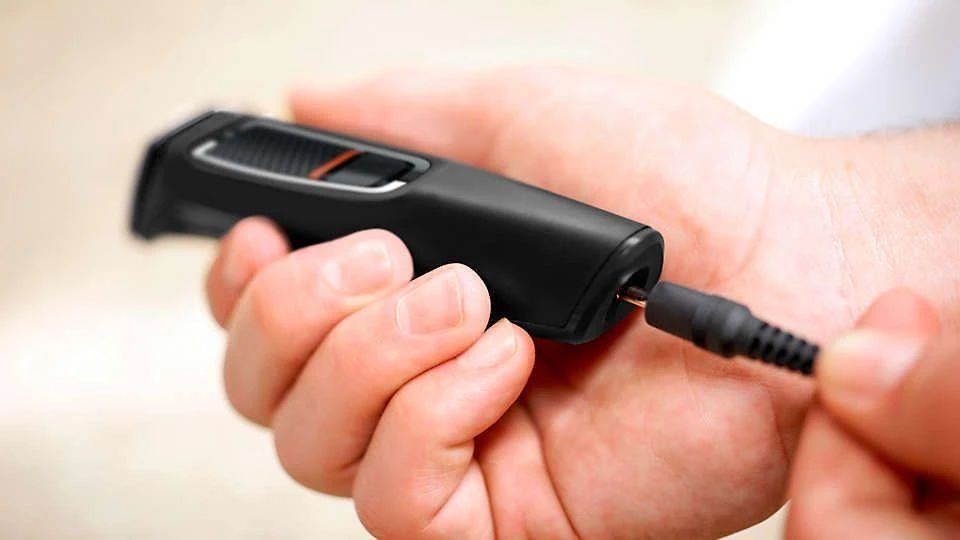 Barzdakirpė Plaukų kirpimo mašinėlė Philips MG3730/15