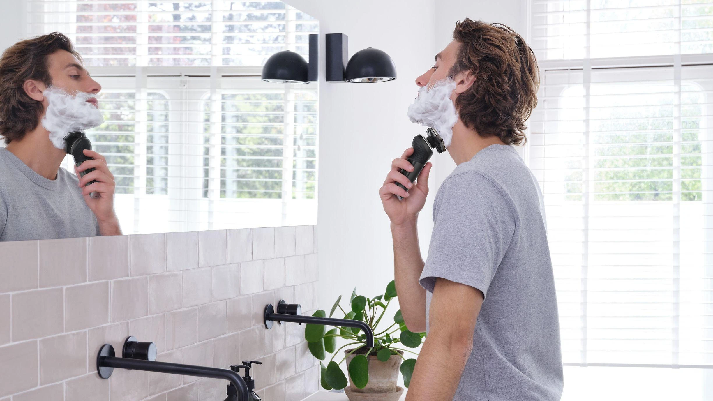 Barzdaskutė Philips Shaver S9000 Prestige SP9840/32 men's shaver Rotation shaver Trimmer Pilkas