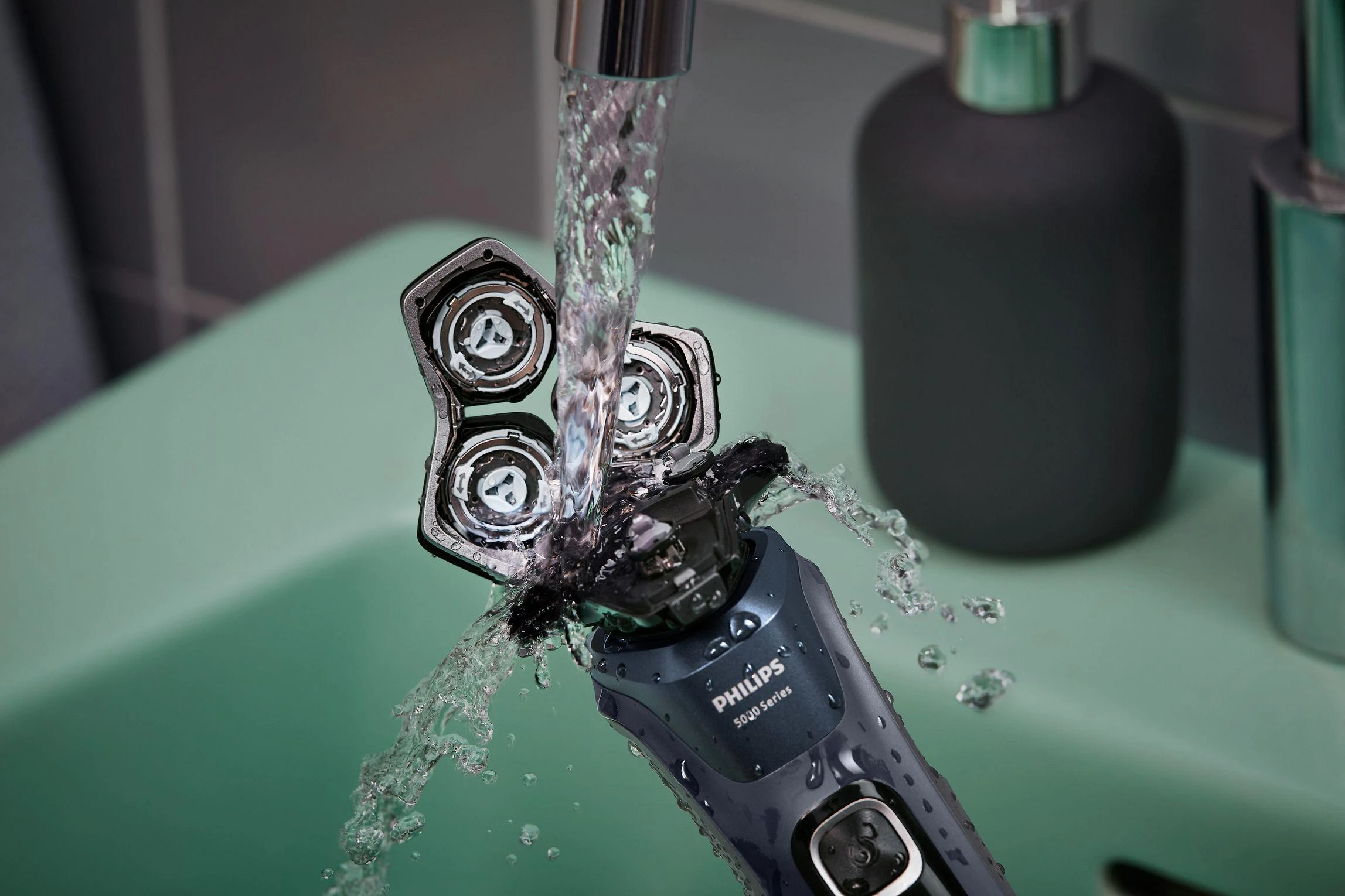 Philips Series 5000 drėgno ir sauso skutimo elektrinė barzdaskutė S5885/35