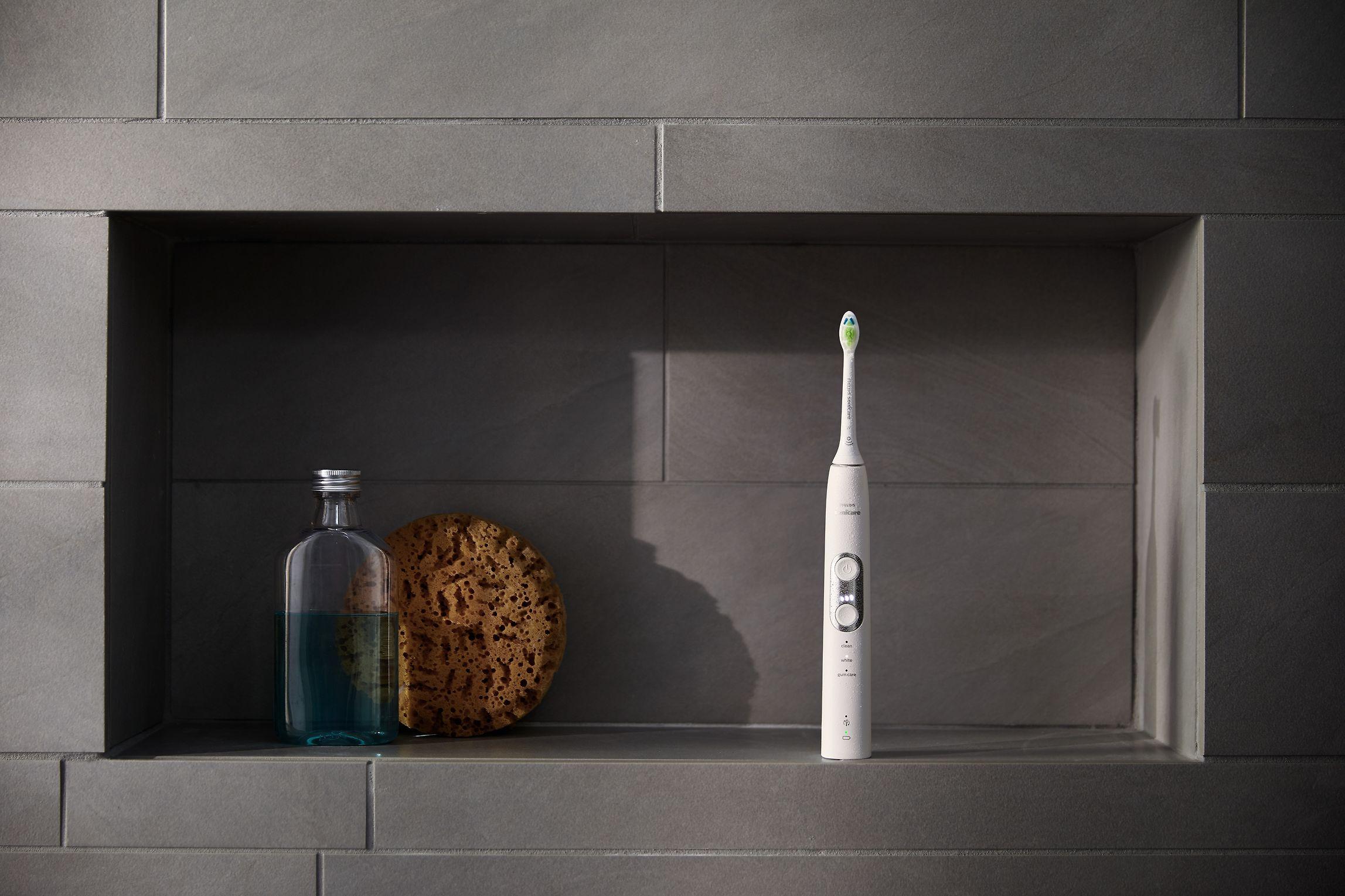 Philips Sonicare ProtectiveClean 6100 Sonic elektrinis dantų šepetėlis HX6877/28