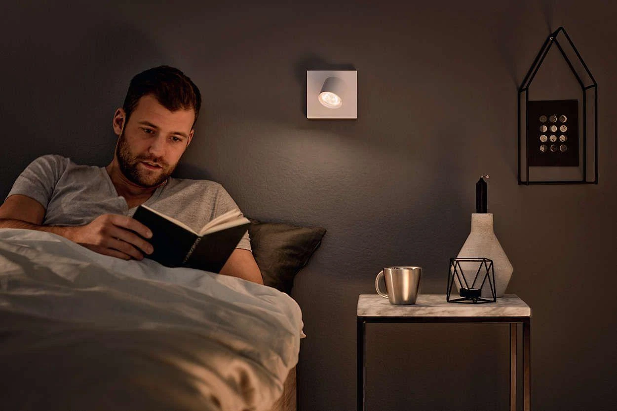Philips Star WarmGlow LED prožektorius, 4,5 W, baltas