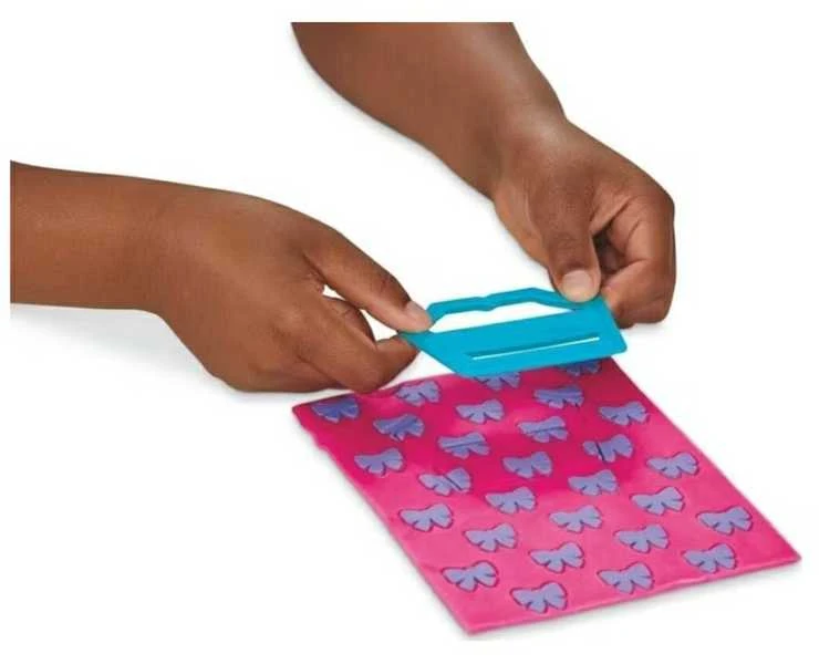 Barbės raukinukų ir kaspinėlių rinkinys PLAY-DOH Barbie