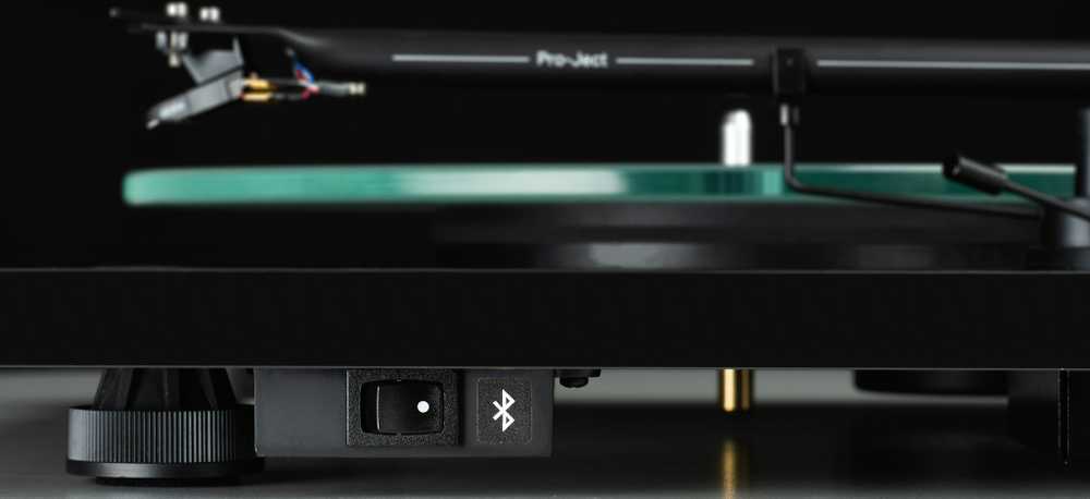 Muzikinis centras Pro-Ject T1 EVO BT patefonas, graikinis riešutas