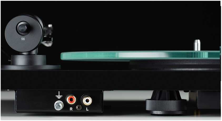 Muzikinis centras Pro-Ject T1 EVO BT patefonas, graikinis riešutas
