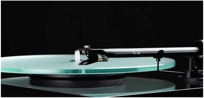 Muzikinis centras Pro-Ject T1 EVO BT patefonas, graikinis riešutas