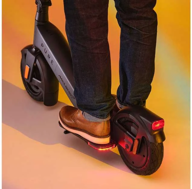 Pure Electric Pure Advance+ EU McLaren Juodas