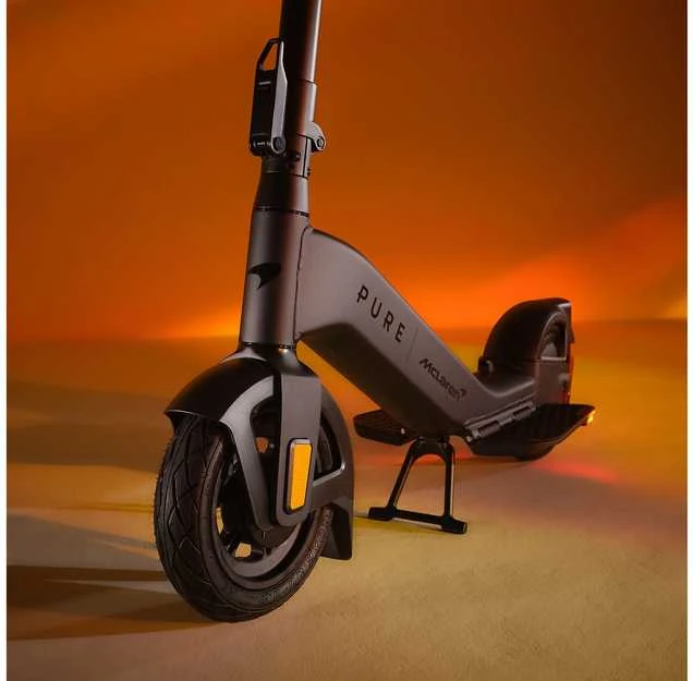 Pure Electric Pure Advance+ EU McLaren Juodas