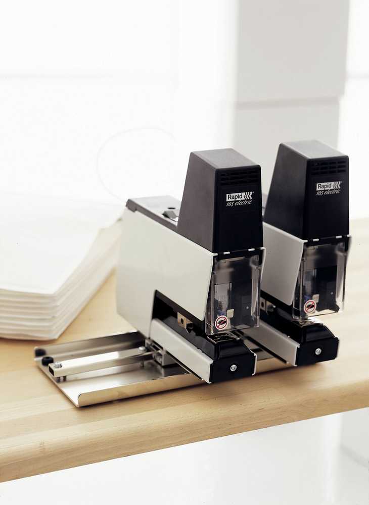 Rapid 105E, 50 sheets, Juodas, Sidabrinis