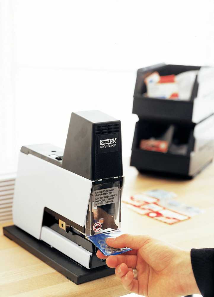 Rapid 105E, 50 sheets, Juodas, Sidabrinis