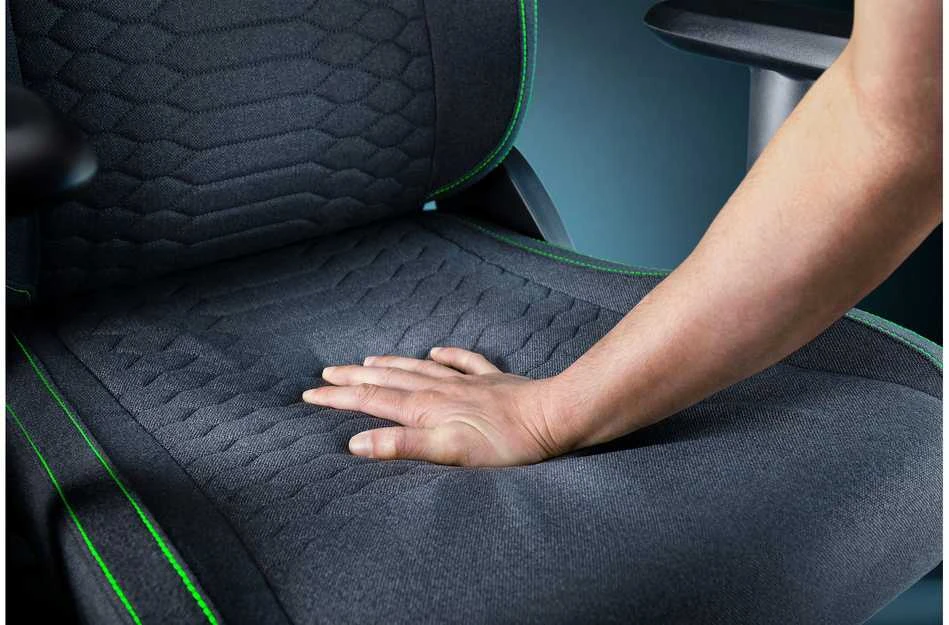 „Razer Razer Iskur V2 X“ žaidimų kėdė, integruota juosmens atrama, atlenkiama – juodas, aptraukta audiniu