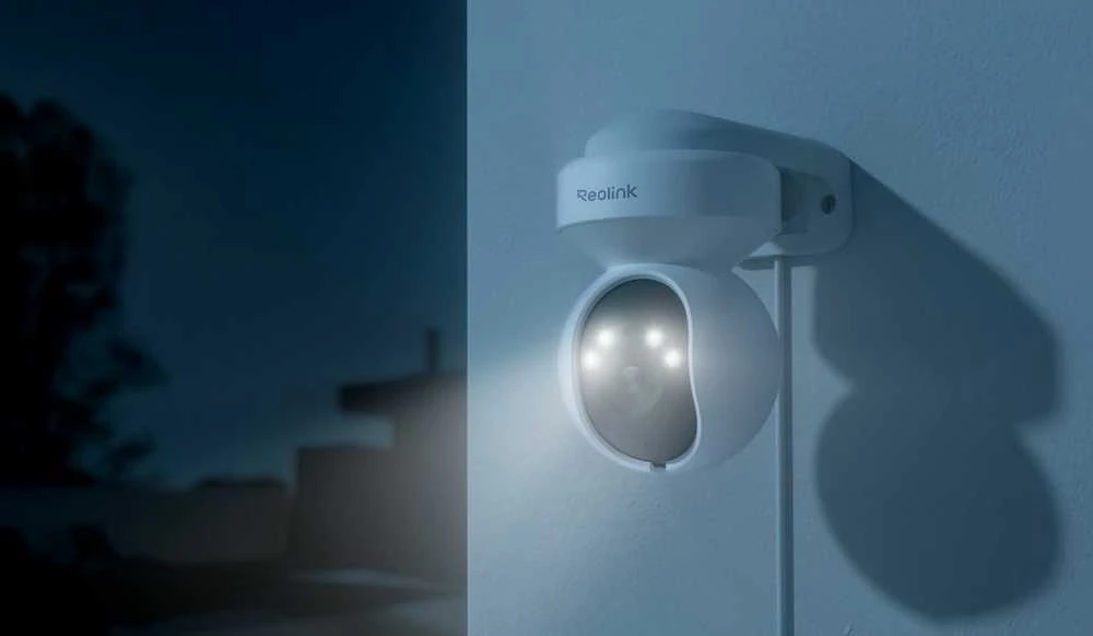 Vidinė apsaugos kamera Reolink E Series E560, baltos spalvos
