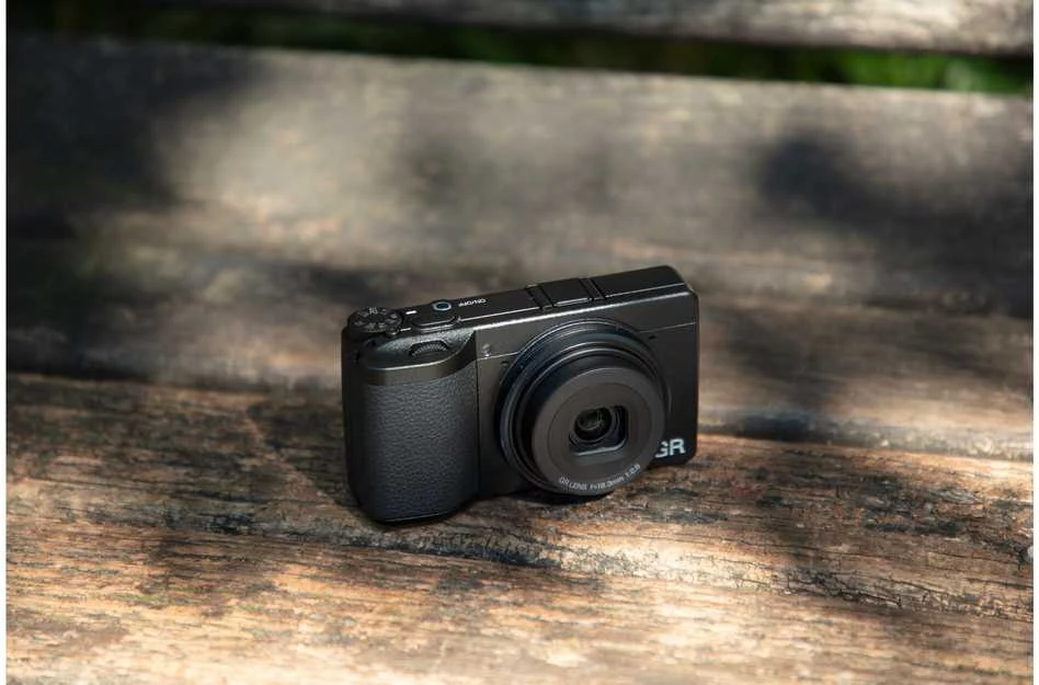 Ricoh GR IV