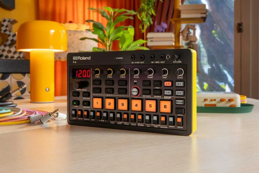 Roland AIRA Compact P-6 Creative Sampler