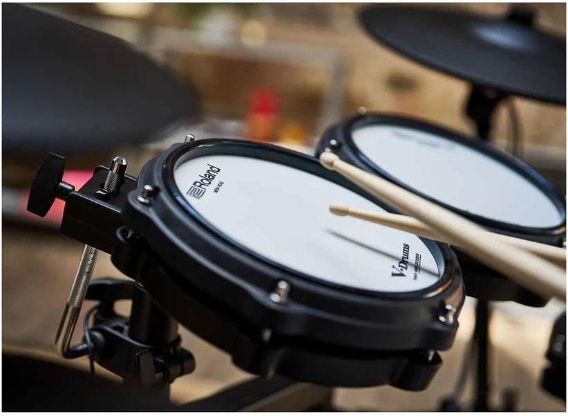 Roland TD313 V-Drums sähkörumpusetti