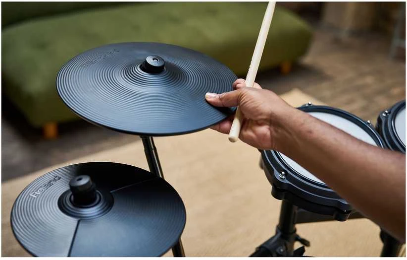 Roland TD313 V-Drums sähkörumpusetti