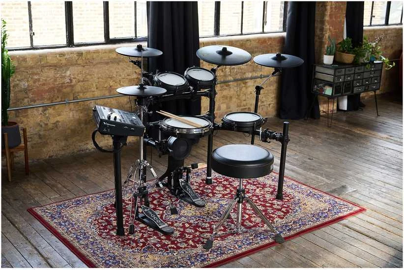 Roland TD513 V-Drums sähkörumpusetti