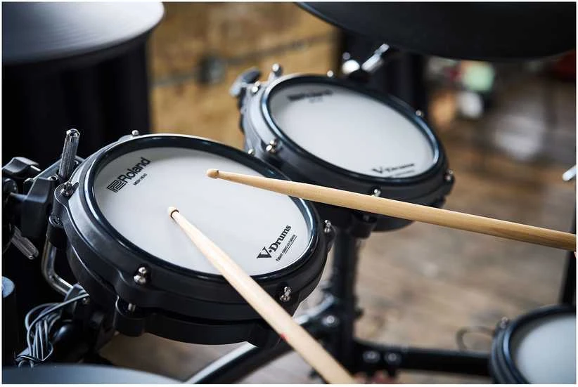 Roland TD513 V-Drums sähkörumpusetti
