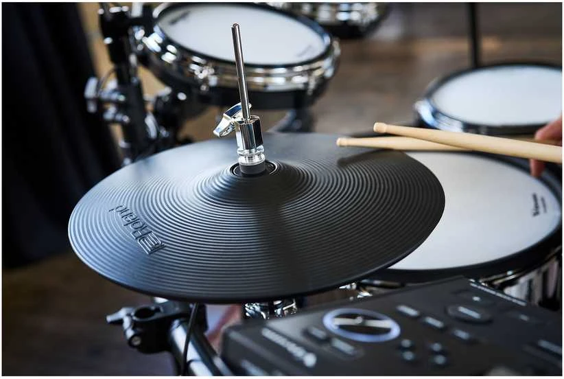 Roland TD516 V-Drums sähkörumpusetti