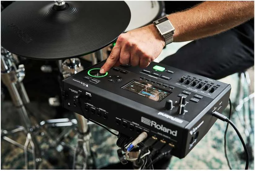 Roland VAD516 V-Drums sähkörumpusetti