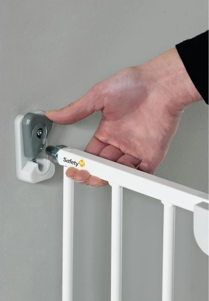 „Safety 1st Wall Fix“ apsauginiai varteliai, 62–102 cm, balti