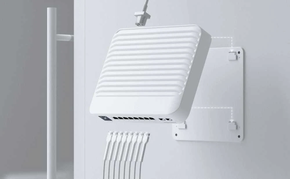 Šakotuvas UBIQUITI USW-PRO-8-POE 120W UNIFI 8 PORT POE++ JUNGIKLIS