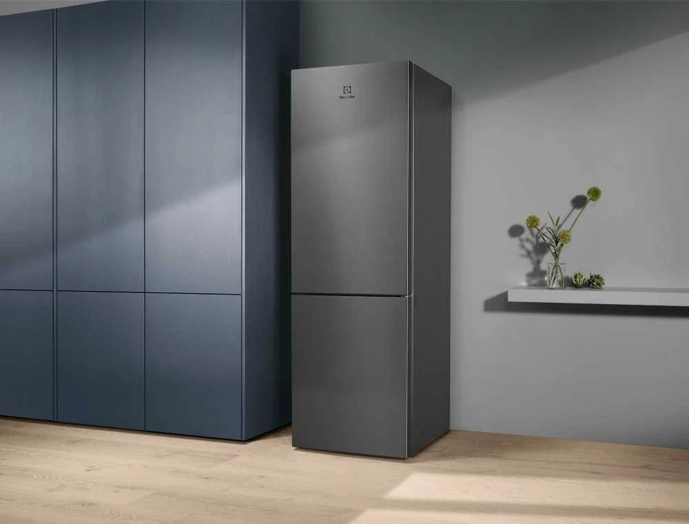 Šaldytuvas Electrolux LNT6ME32U2 600-sarjan jääkaappipakastin, teräs