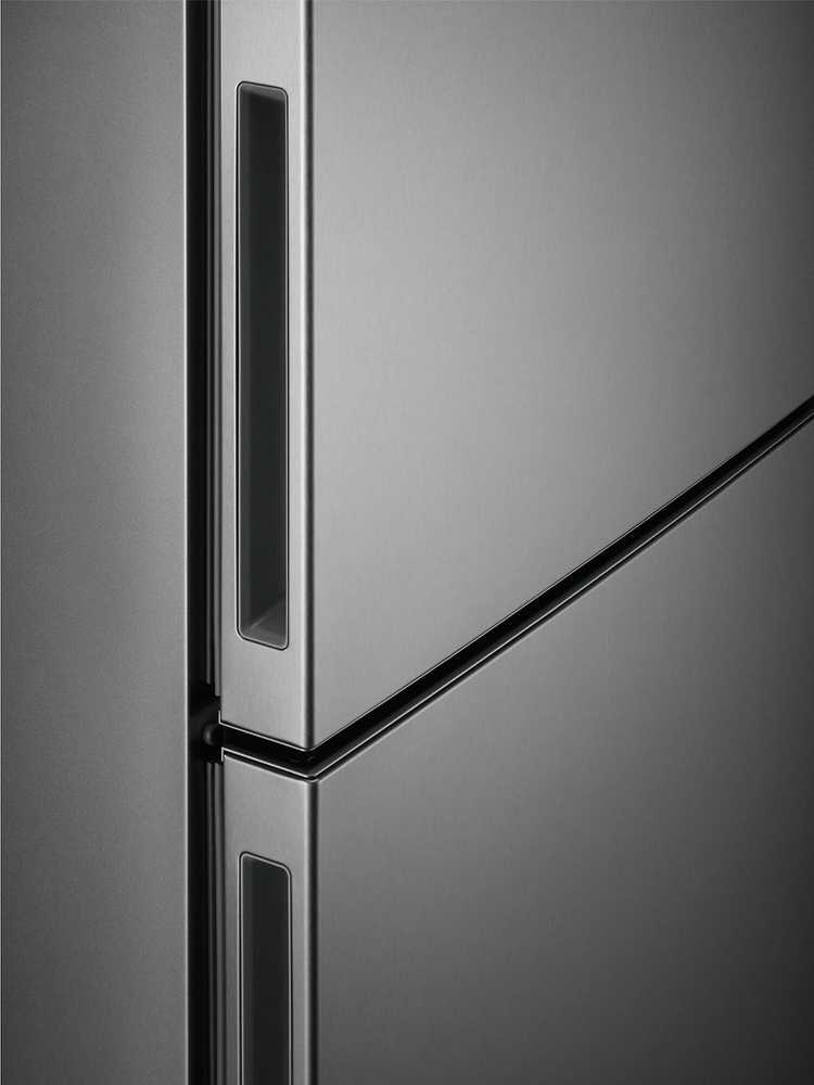 Šaldytuvas Electrolux LNT6ME36U2 jääkaappipakastin, harmaa / teräs, 2m