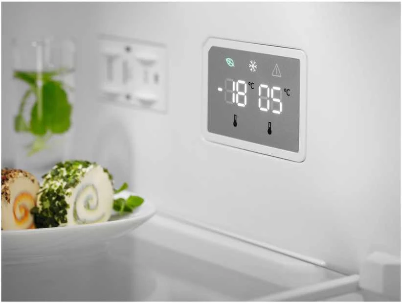 Šaldytuvas Electrolux LNT6ME36W2 jääkaappipakastin, valkoinen, 2m