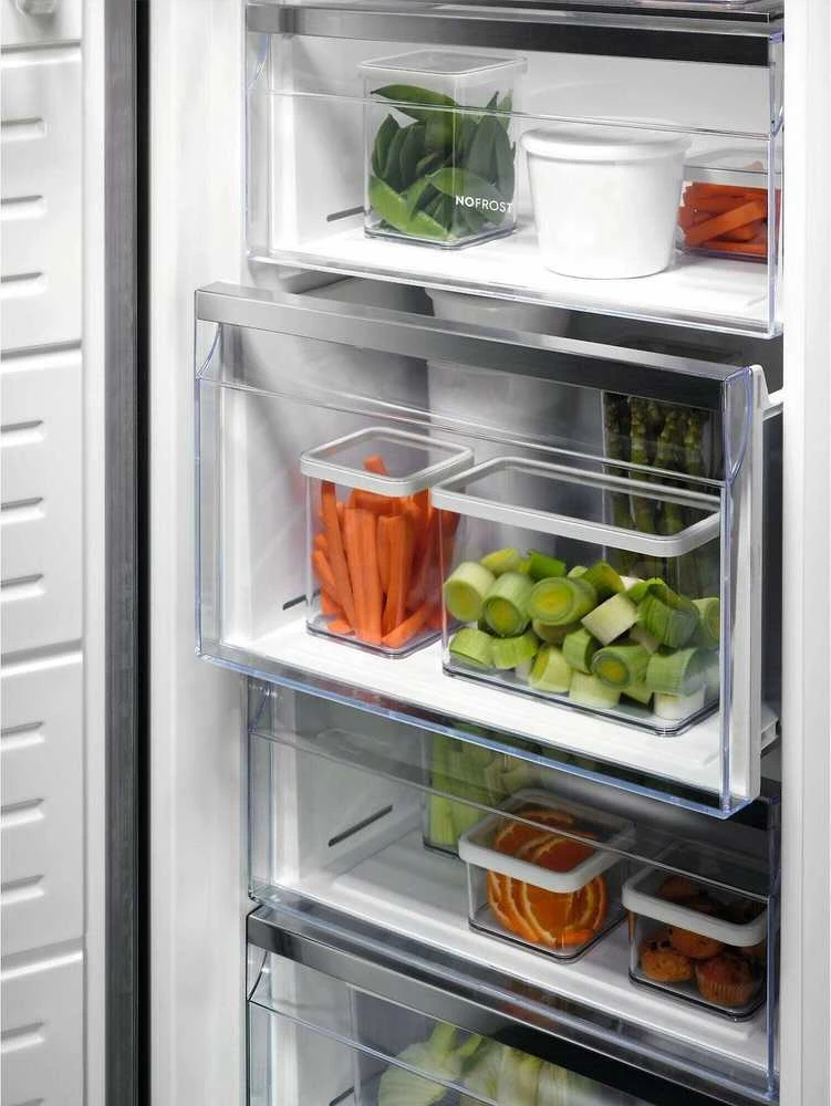 Šaldytuvas Electrolux LUS7MD28W kaappipakastin, valkoinen