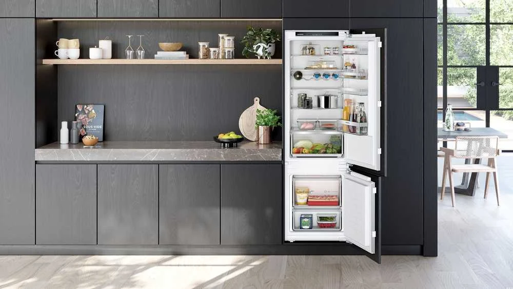 Šaldytuvas Siemens Siemens iQ300 KI87VVFE1, 270 L, SN-T, 35 dB, 3.2kg/24h, E, Baltas