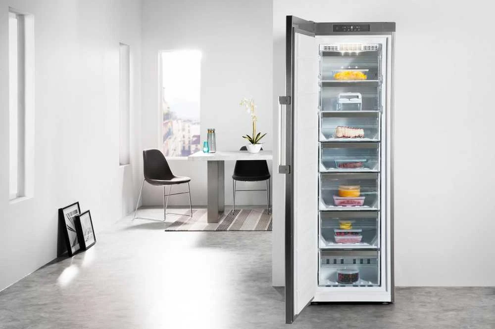 Šaldiklis Whirlpool UW8 F2Y XBI F 2