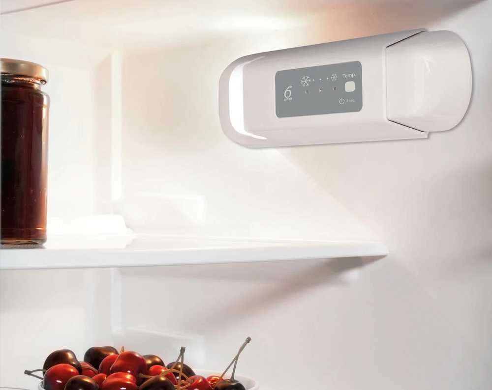 Šaldytuvas Whirlpool WBUF011