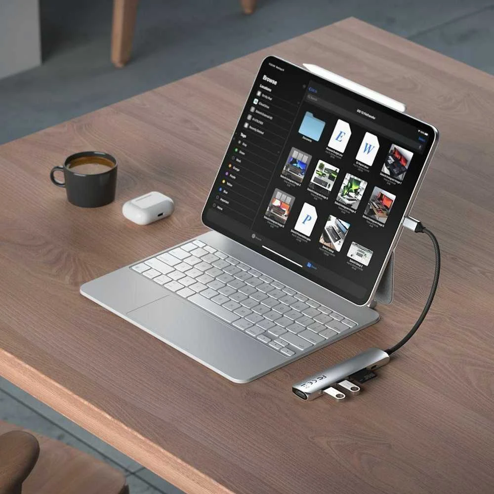 SATECHI 6-in-1 USB-C Slim Multiport Adapteris (Juodas)