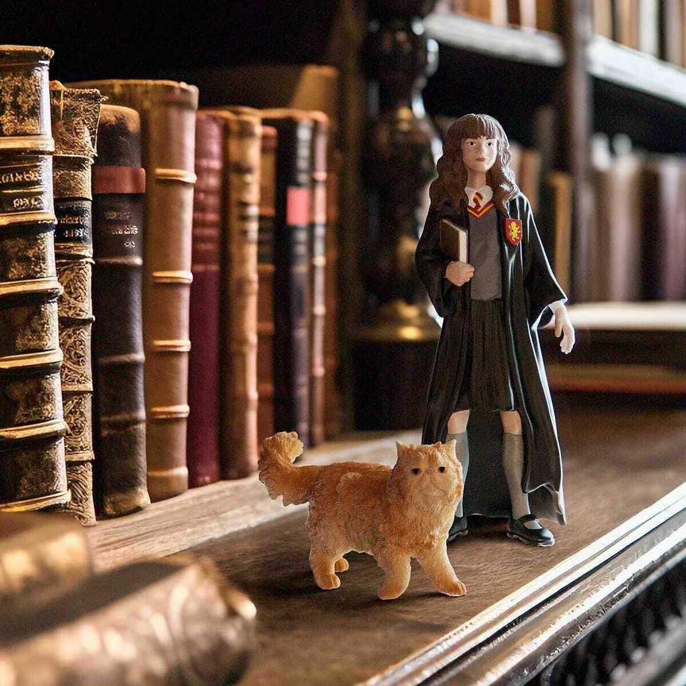 SCHLEICH WIZARDING WORLD Hermiona Įkyrėlė ir Banditas