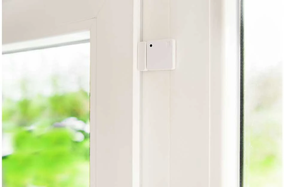 Shelly Blu durų ir langų atidarymo jutiklis – Bluetooth – rudas