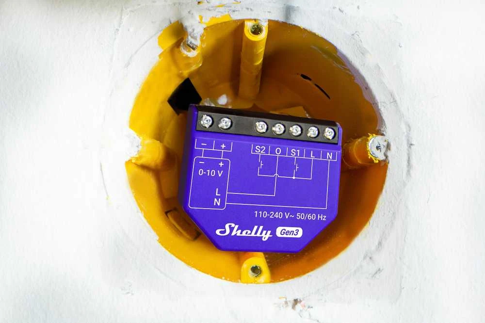 Shelly Gen3 Dimmer 0/1-10V PM šviesos intensyvuno valdiklis (Wifi, Bluetooth)
