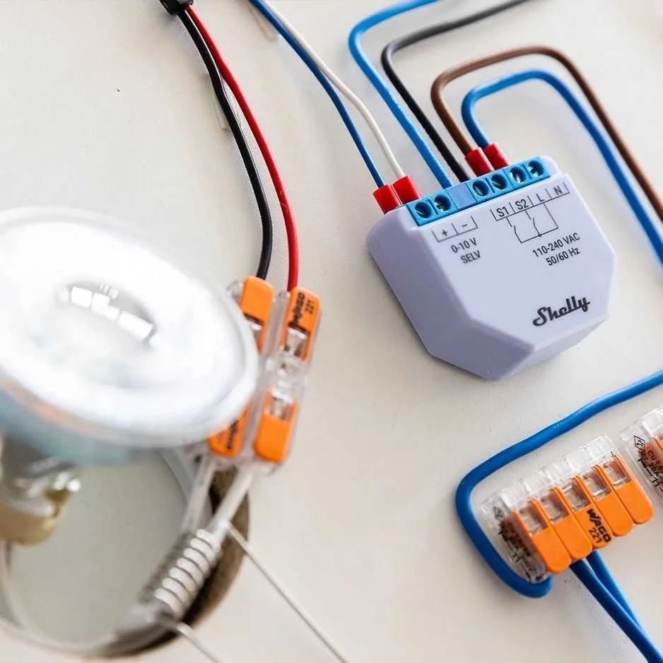 Shelly Plus 0-10V Dimmeris