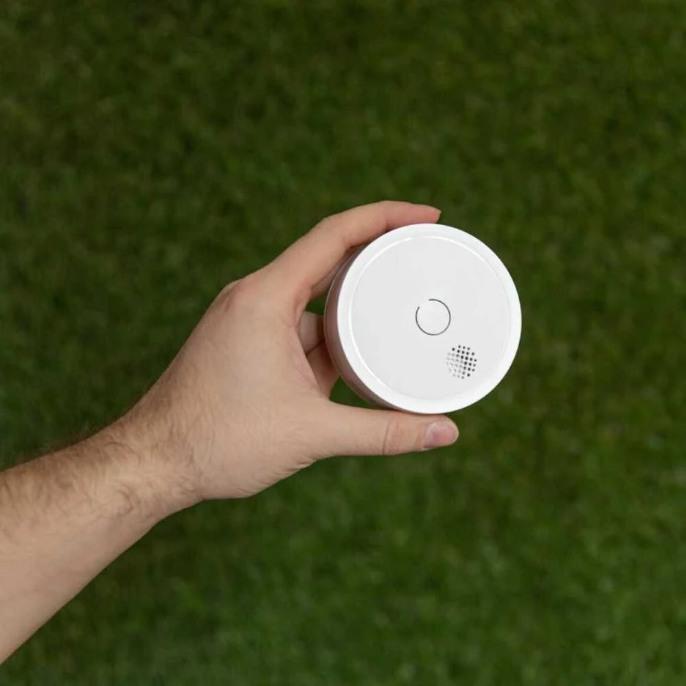 Shelly Plus Smoke Wifi dūmų sensorius / sirena